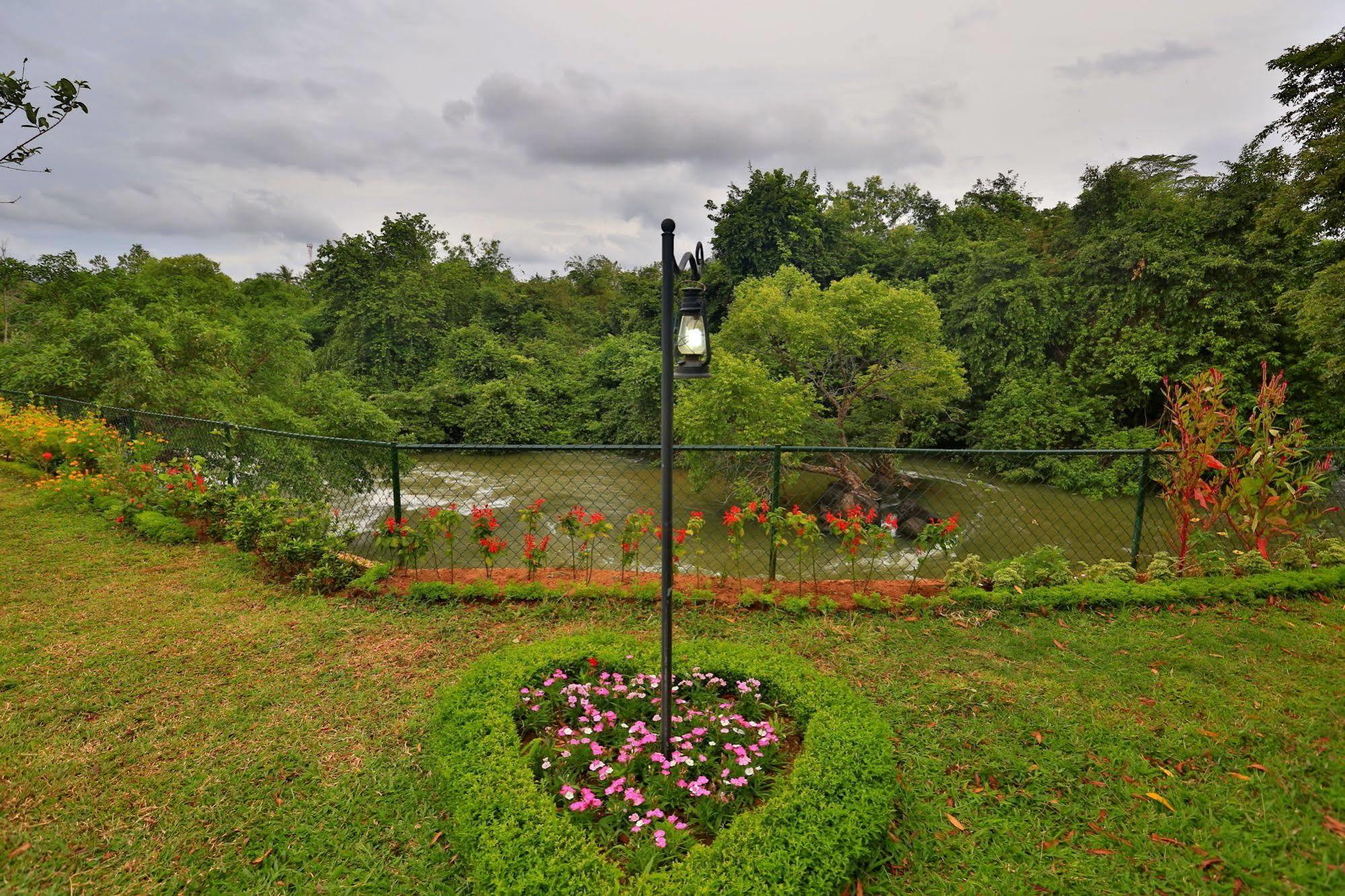 Grand & Gangula Otel Dambulla Dış mekan fotoğraf